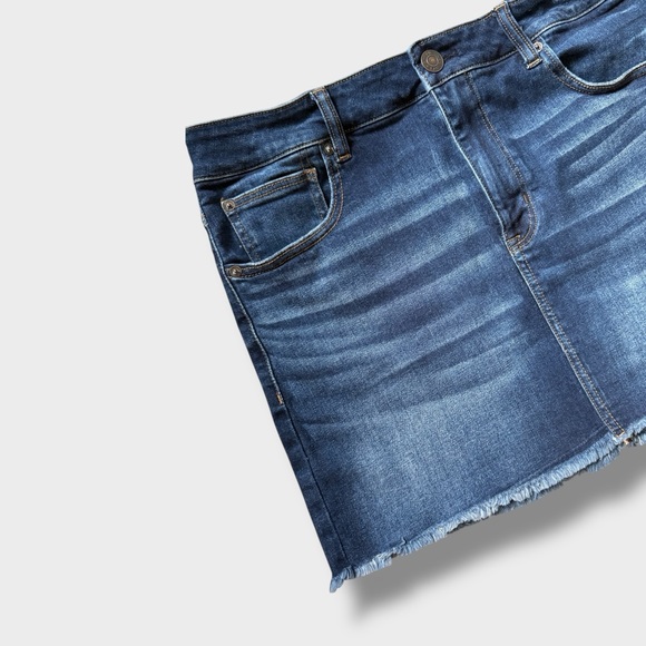 American Eagle Stretch Hi-Rise Denim Mini Skirt - Picture 3 of 7